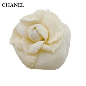 CHANEL Cream Floral Brooch